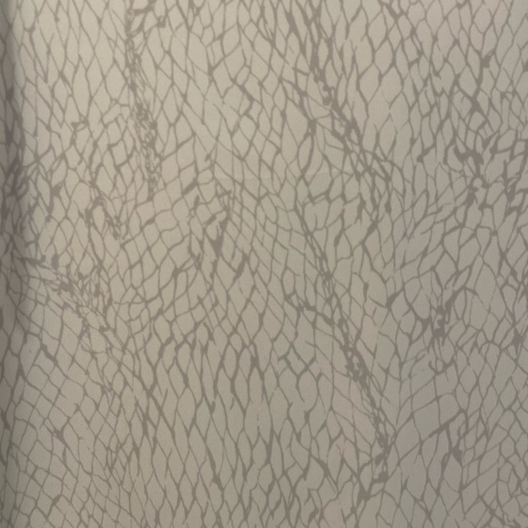 ***Sold***Babaton Murphy blouse - Picture 2 of 2